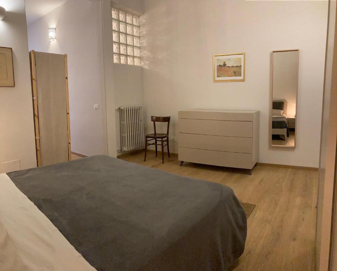 Apartamento Casa Roveglia Brescia Exterior foto